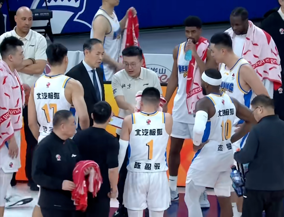 开云体育下载-北京输球揪出最大毒瘤！拿600万，4中0一分不得，空篮都上不进啊